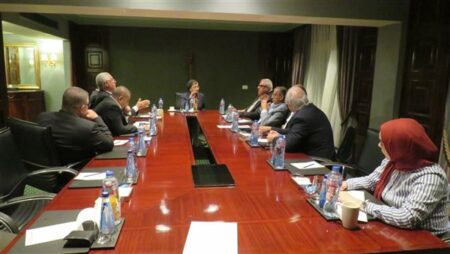 نائب وزير الصحة تبحث خطة لتعزيز الولادة الطبيعية الآمنة وخفض القيصرية