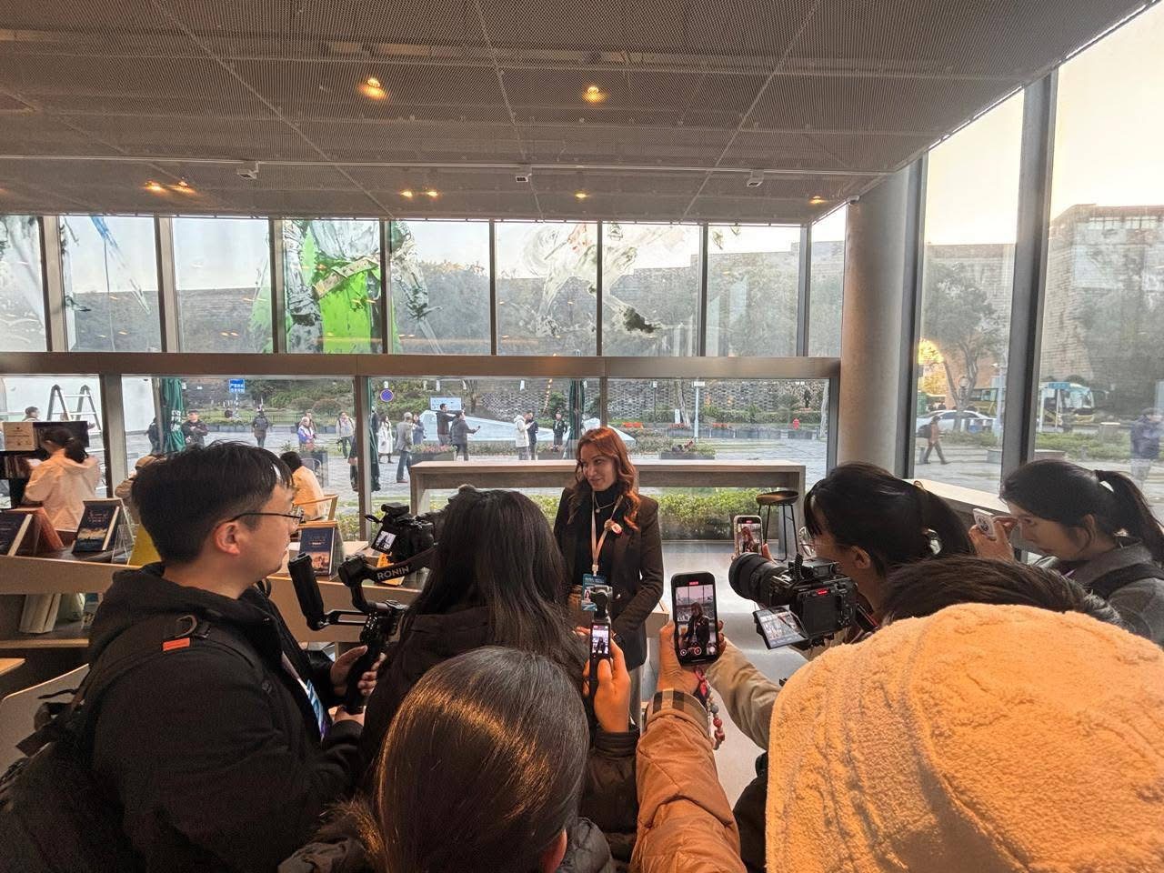 نائب محافظ الجيزة تستعرض أبرز مشروعات التطوير السياحي والحضاري