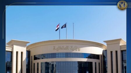 الداخلية تكشف تفاصيل واقعة محاولة اقتحام مرشح وأنصاره لمركز شرطة فارسكور