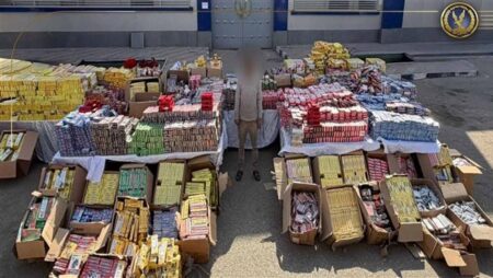 الداخلية تضبط 5 ملايين قطعة ألعاب نارية بأسيوط