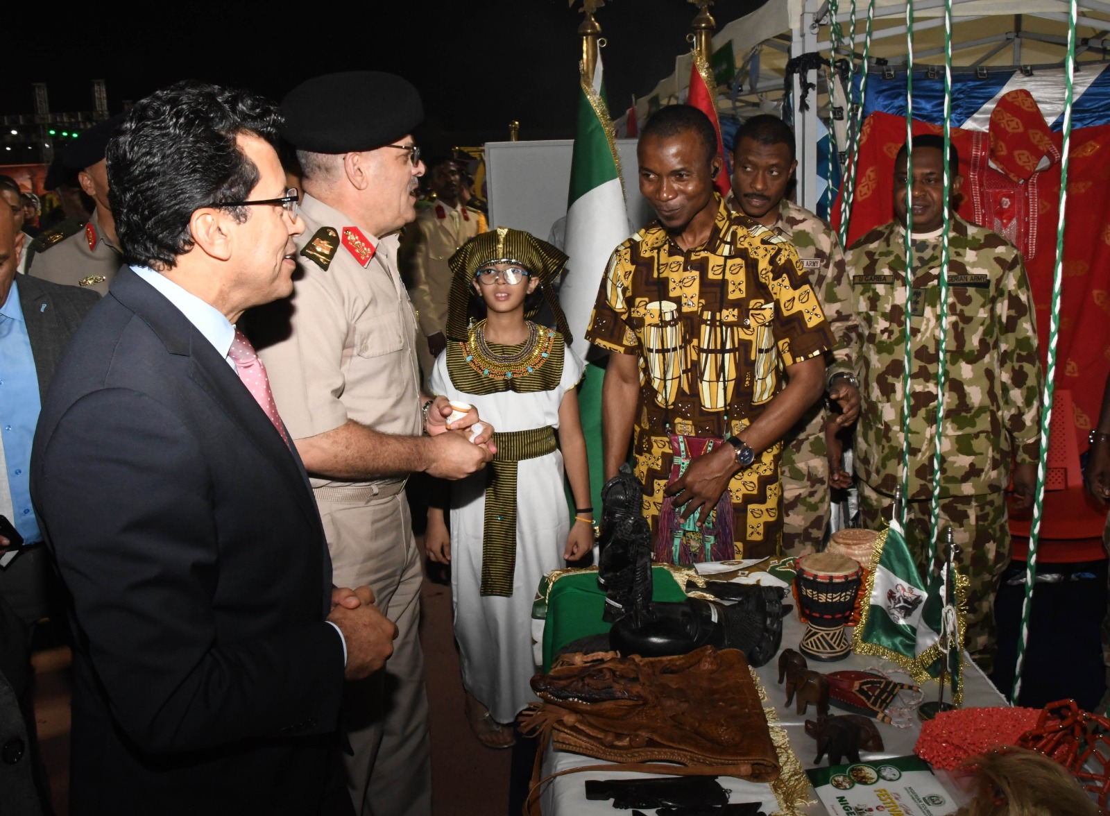 الأكاديمية العسكرية للدراسات الاستراتيجية تنظم فعاليات اليوم الوطني للدارسين الوافدين.. صور