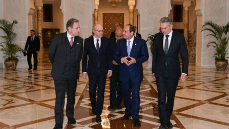 رؤساء وزراء تجمع البنلوكس: مصر شريك أساسي لنا ونتعاون لاسترداد الآثار المصرية المهربة