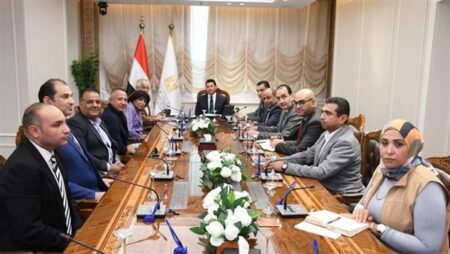 وزير الرياضة يبحث مع اللجنة البارالمبية مشروع إنشاء مقرها الجديد