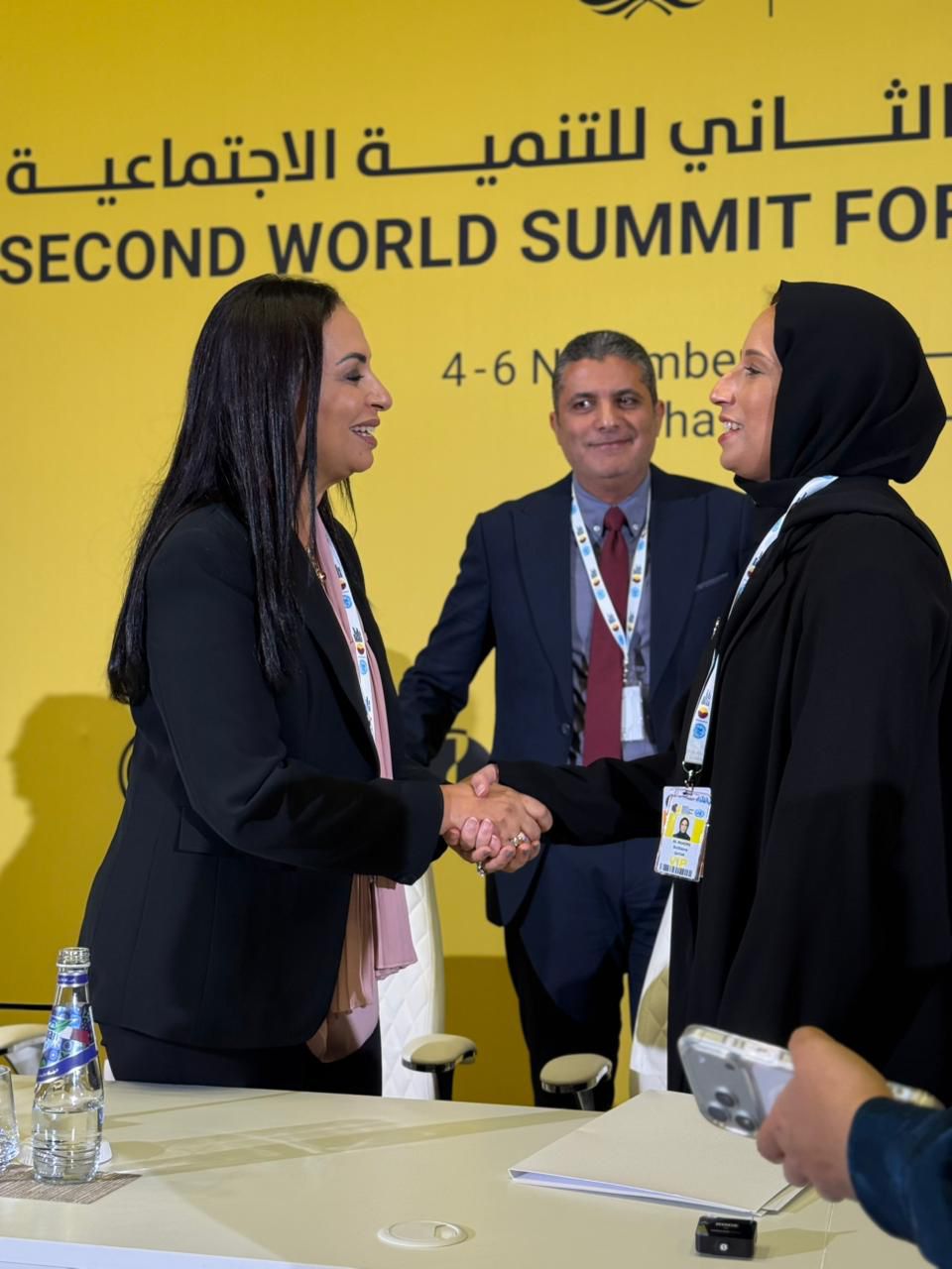 الأسرة هي الموطن الأول للقلب وملاذنا الدائم