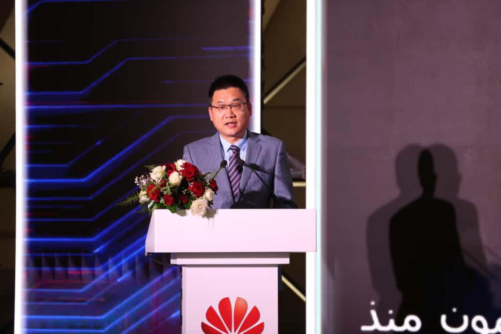 وزير الاتصالات يشهد احتفالية هواوي بمرور 25 عامًا في مصر