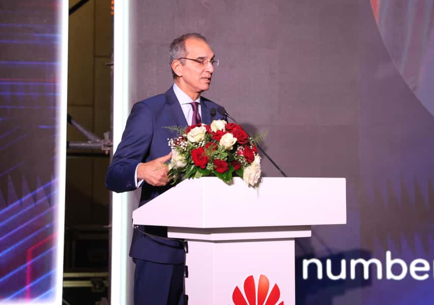 وزير الاتصالات يشهد احتفالية هواوي بمرور 25 عامًا في مصر