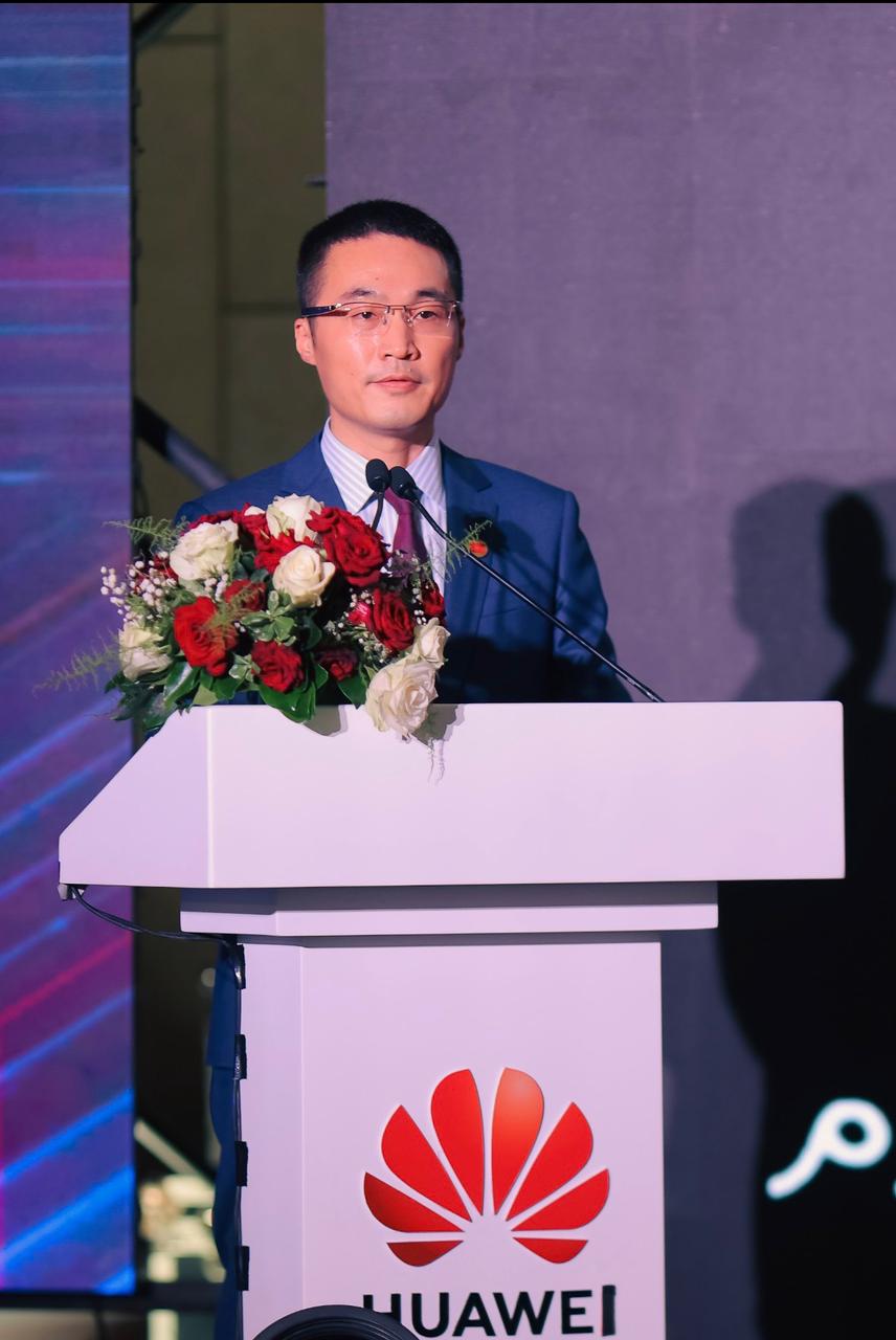 وزير الاتصالات يشهد احتفالية هواوي بمرور 25 عامًا في مصر