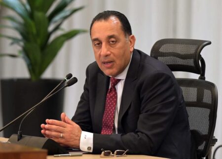 رئيس الوزراء يصدر قرار بإنشاء مكتب تمثيل لهيئة الرقابة المالية بـ4 محافظات