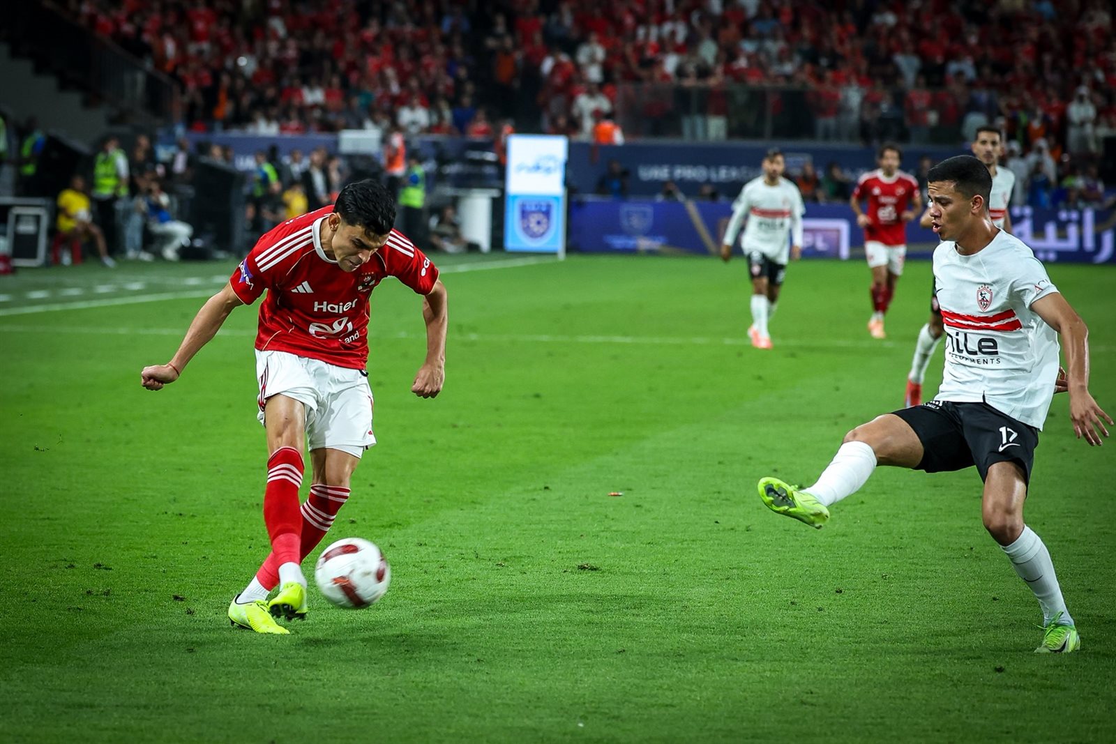 السوبر المصري.. الأهلي يحسم الشوط الأول بهدف "بن شرقي" في شباك الزمالك 1 السوبر المصري.. الأهلي يحسم الشوط الأول بهدف "بن شرقي" في شباك الزمالك