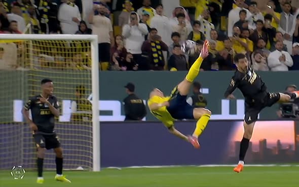 رباعية عالمية.. النصر يكتسح الخليج بقيادة كريستيانو وماني وفيليكس في دوري روشن