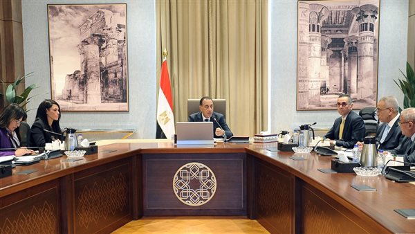 رئيس الوزراء يستعرض الهيكل التنظيمي لوحدة إعادة هيكلة الشركات المملوكة للدولة رئيس الوزراء يستعرض الهيكل التنظيمي لوحدة إعادة هيكلة الشركات المملوكة للدولة
