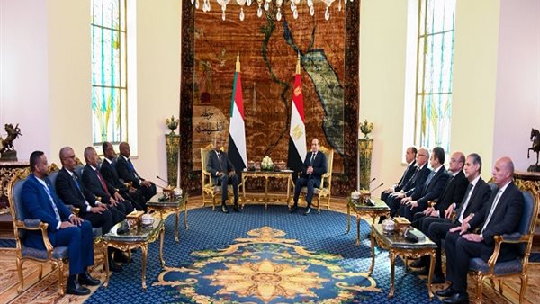 السيسي يؤكد للبرهان دعم مصر الكامل للشعب السوداني لتجاوز المرحلة الدقيقة الراهنة السيسي يؤكد للبرهان دعم مصر الكامل للشعب السوداني لتجاوز المرحلة الدقيقة الراهنة