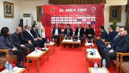 بإطار جولاته لعدد من الأندية الرياضية.. وزير الشباب يلتقي مجلس إدارة الأهلي