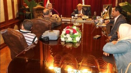 "بحوث الصحراء" يناقش تطوير آليات نظام معلومات الموارد الوراثية النباتية