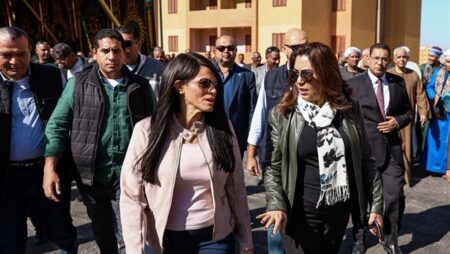 تسليم 100 وحدة سكنية للمواطنين بالمرحلة الثانية من إسكان الطود بالأقصر