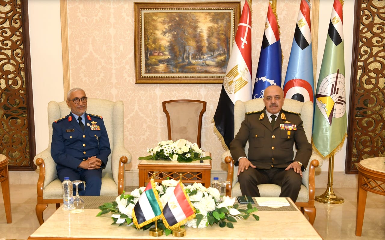 وزير الدفاع ورئيس الأركان يلتقيان عددا من قادة الوفود العسكرية على هامش إيديكس 2025.. صور