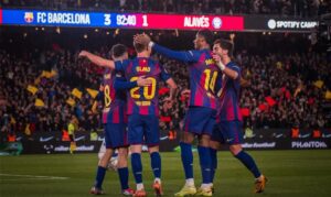 لا يضغط على المنافس.. برشلونة متردد في رحيل لاعبه عن الفريق