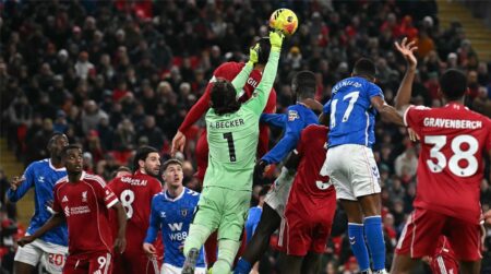 رجل مباراة ليفربول وسندرلاند في الدوري الإنجليزي رجل مباراة ليفربول وسندرلاند في الدوري الإنجليزي