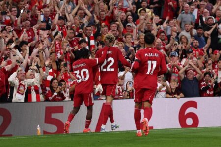 ليفربول يتلقى دفعة مزدوجة قبل مباراة ليدز يونايتد في الدوري الإنجليزي ليفربول يتلقى دفعة مزدوجة قبل مباراة ليدز يونايتد في الدوري الإنجليزي