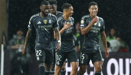 بعد إصابة أرنولد.. موقف ريال مدريد من تدعيم مركز الظهير الأيمن في يناير بعد إصابة أرنولد.. موقف ريال مدريد من تدعيم مركز الظهير الأيمن في يناير