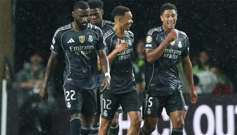 بعد إصابة أرنولد.. موقف ريال مدريد من تدعيم مركز الظهير الأيمن في يناير بعد إصابة أرنولد.. موقف ريال مدريد من تدعيم مركز الظهير الأيمن في يناير