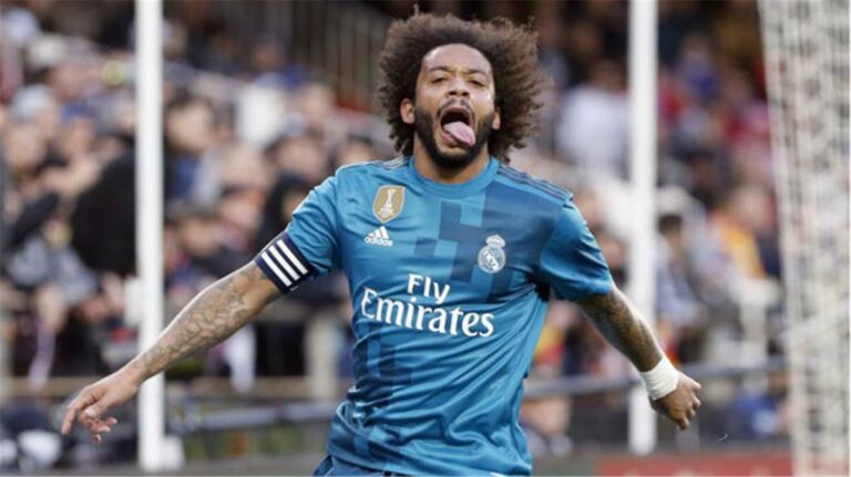 مارسيلو يحدد لاعبه المفضل في تشكيل ريال مدريد ويؤكد: عانيت من زيادة الوزن مارسيلو يحدد لاعبه المفضل في تشكيل ريال مدريد ويؤكد: عانيت من زيادة الوزن