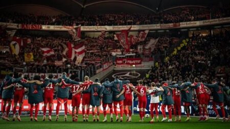 بايرن ميونخ يكتسح شتوتجارت بخماسية ويواصل مطاردة الصدارة في البوندسليجا