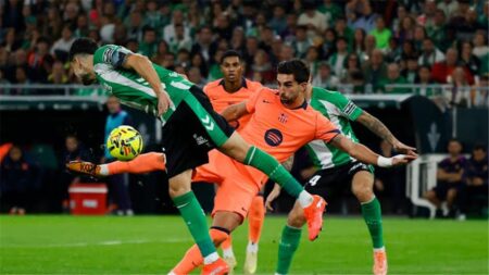 ترتيب هدافي الدوري الإسباني بعد هاتريك فيران توريس في مباراة برشلونة وريال بيتيس