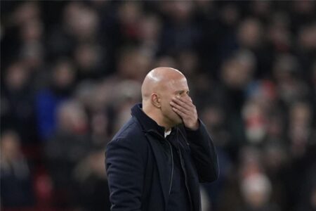 تقارير: ليفربول يحدد مدربًا مؤقتًا لخلافة سلوت.. ومرشح دائم مفاجئ تقارير: ليفربول يحدد مدربًا مؤقتًا لخلافة سلوت.. ومرشح دائم مفاجئ