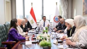 وزير الصحة يستعرض تطوير محور التنمية البشرية ضمن السردية الوطنية للتنمية الاقتصادية وزير الصحة يستعرض تطوير محور التنمية البشرية ضمن السردية الوطنية للتنمية الاقتصادية