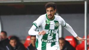 بن رمضان أفضل لاعب في مباراة قطر وتونس