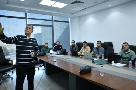 أوسكار رويز يُجري اختبارات بدنية وقياسية للحكام قبل استئناف الدوري أوسكار رويز يُجري اختبارات بدنية وقياسية للحكام قبل استئناف الدوري