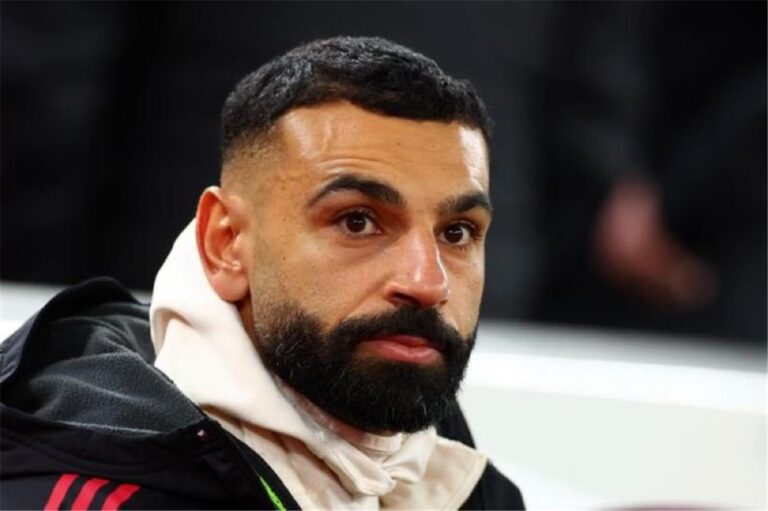 TalkSport تكشف موقف ليفربول من آرني سلوت بعد تصريحات محمد صلاح TalkSport تكشف موقف ليفربول من آرني سلوت بعد تصريحات محمد صلاح