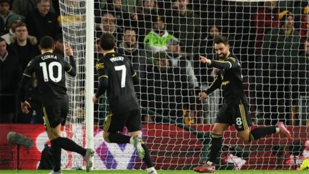 فيديو | مانشستر يونايتد يهزم ولفرهامبتون برباعية ويتقدم 6 مراكز بـ الدوري الإنجليزي فيديو | مانشستر يونايتد يهزم ولفرهامبتون برباعية ويتقدم 6 مراكز بـ الدوري الإنجليزي