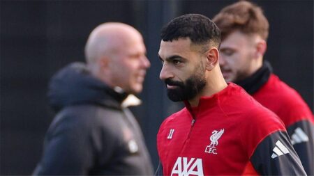 فرديناند يتوقع مصير محمد صلاح مع ليفربول: سيرفض الانتقال إلى هذا النادي فرديناند يتوقع مصير محمد صلاح مع ليفربول: سيرفض الانتقال إلى هذا النادي