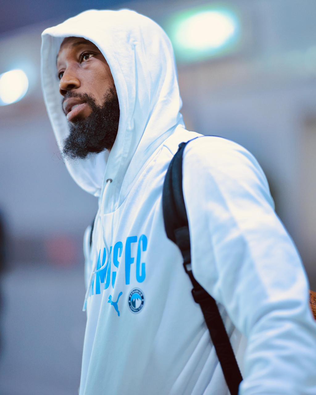 كأس إنتركونتيننتال.. بعثة بيراميدز تصل مطار القاهرة استعدادًا للسفر إلى قطر 2 كأس إنتركونتيننتال.. بعثة بيراميدز تصل مطار القاهرة استعدادًا للسفر إلى قطر