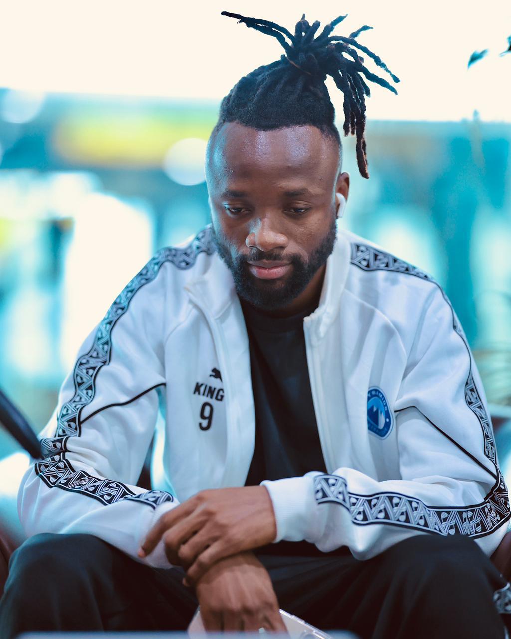 كأس إنتركونتيننتال.. بعثة بيراميدز تصل مطار القاهرة استعدادًا للسفر إلى قطر 8 كأس إنتركونتيننتال.. بعثة بيراميدز تصل مطار القاهرة استعدادًا للسفر إلى قطر