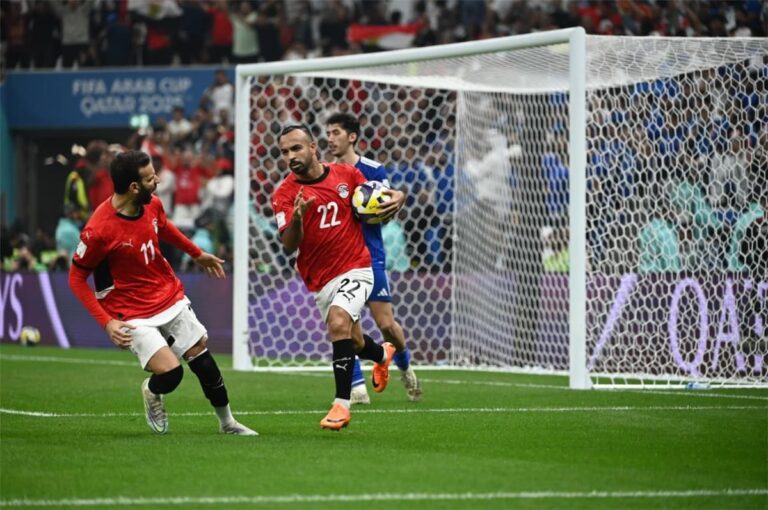 الأهلي يعلن تفاصيل إصابة أفشة وكريم فؤاد الأهلي يعلن تفاصيل إصابة أفشة وكريم فؤاد