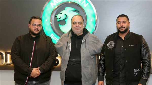 أشقاء رفعت: وليد دعبس لم يتأخر علينا في شيء ونعتبره أبًا لنا أشقاء رفعت: وليد دعبس لم يتأخر علينا في شيء ونعتبره أبًا لنا