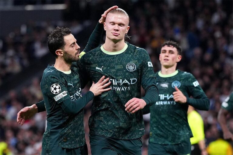 أصبح متهورًا.. هالاند يسخر من كاراجر بسبب محمد صلاح أصبح متهورًا.. هالاند يسخر من كاراجر بسبب محمد صلاح