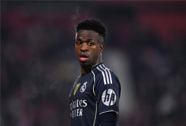 مياتوفيتش محذرًا فينيسيوس: عليه تغيير سلوكه للبقاء مع ريال مدريد مياتوفيتش محذرًا فينيسيوس: عليه تغيير سلوكه للبقاء مع ريال مدريد