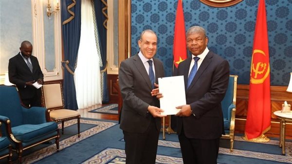 وزير الخارجية يسلم رسالة خطية من الرئيس السيسي للرئيس الأنجولي وزير الخارجية يسلم رسالة خطية من الرئيس السيسي للرئيس الأنجولي