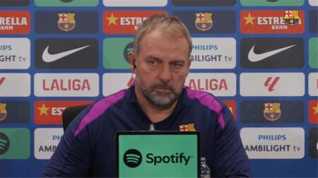 فليك: ما يمر به تشابي ألونسو ليس شأني.. ولاعبا برشلونة أثارا ذهولي