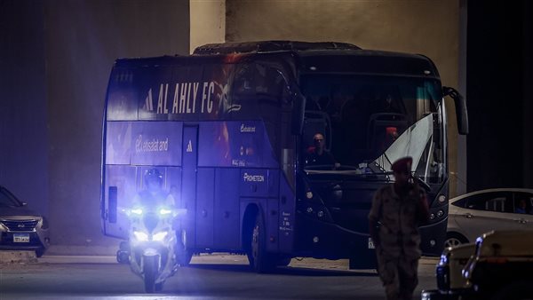 كأس عاصمة مصر.. حافلة الأهلي تصل ملعب السلام لمواجهة إنبي كأس عاصمة مصر.. حافلة الأهلي تصل ملعب السلام لمواجهة إنبي