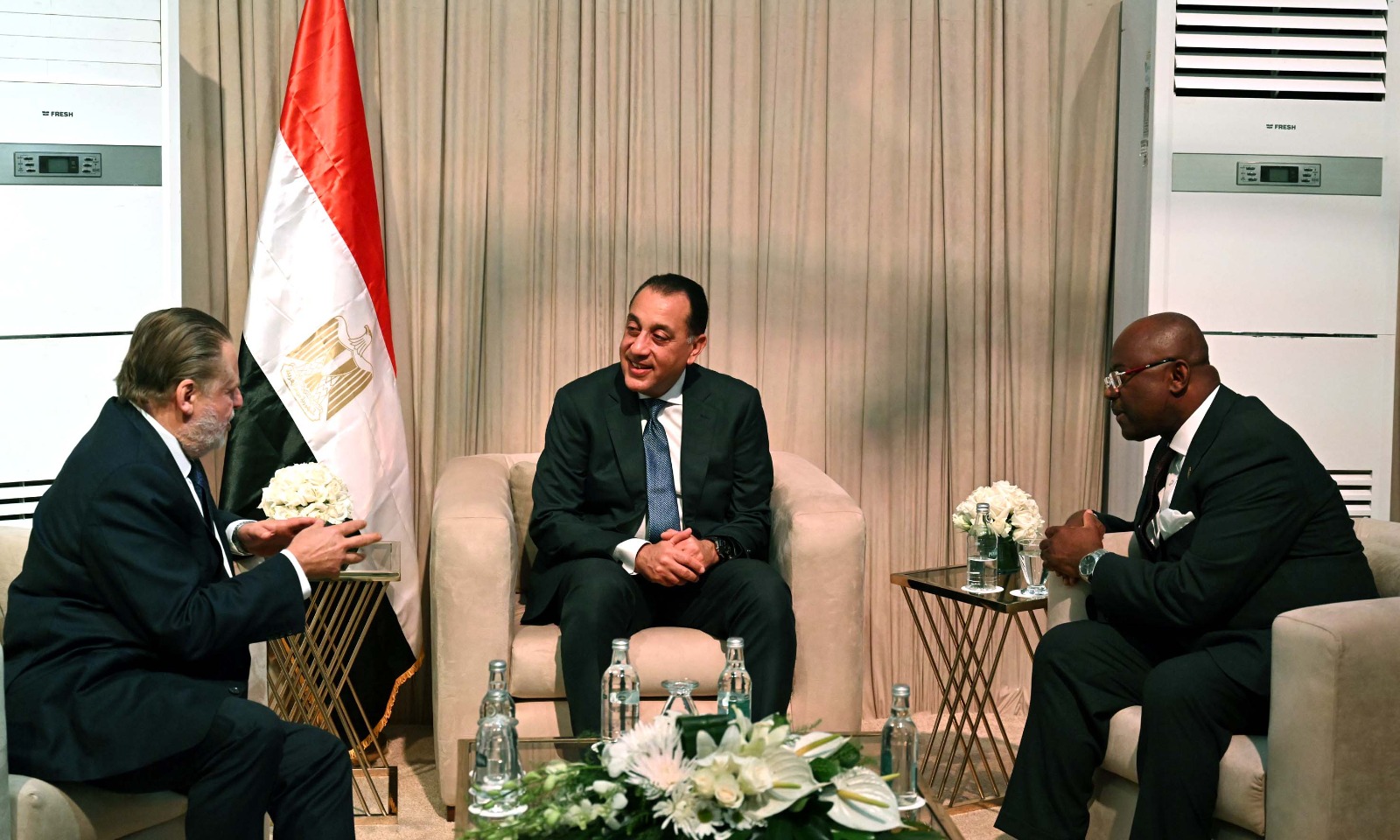 رئيس الوزراء يشارك في فعالية الإعلان عن إنشاء مركز التجارة الأفريقي .. صور 6 رئيس الوزراء يشارك في فعالية الإعلان عن إنشاء مركز التجارة الأفريقي .. صور