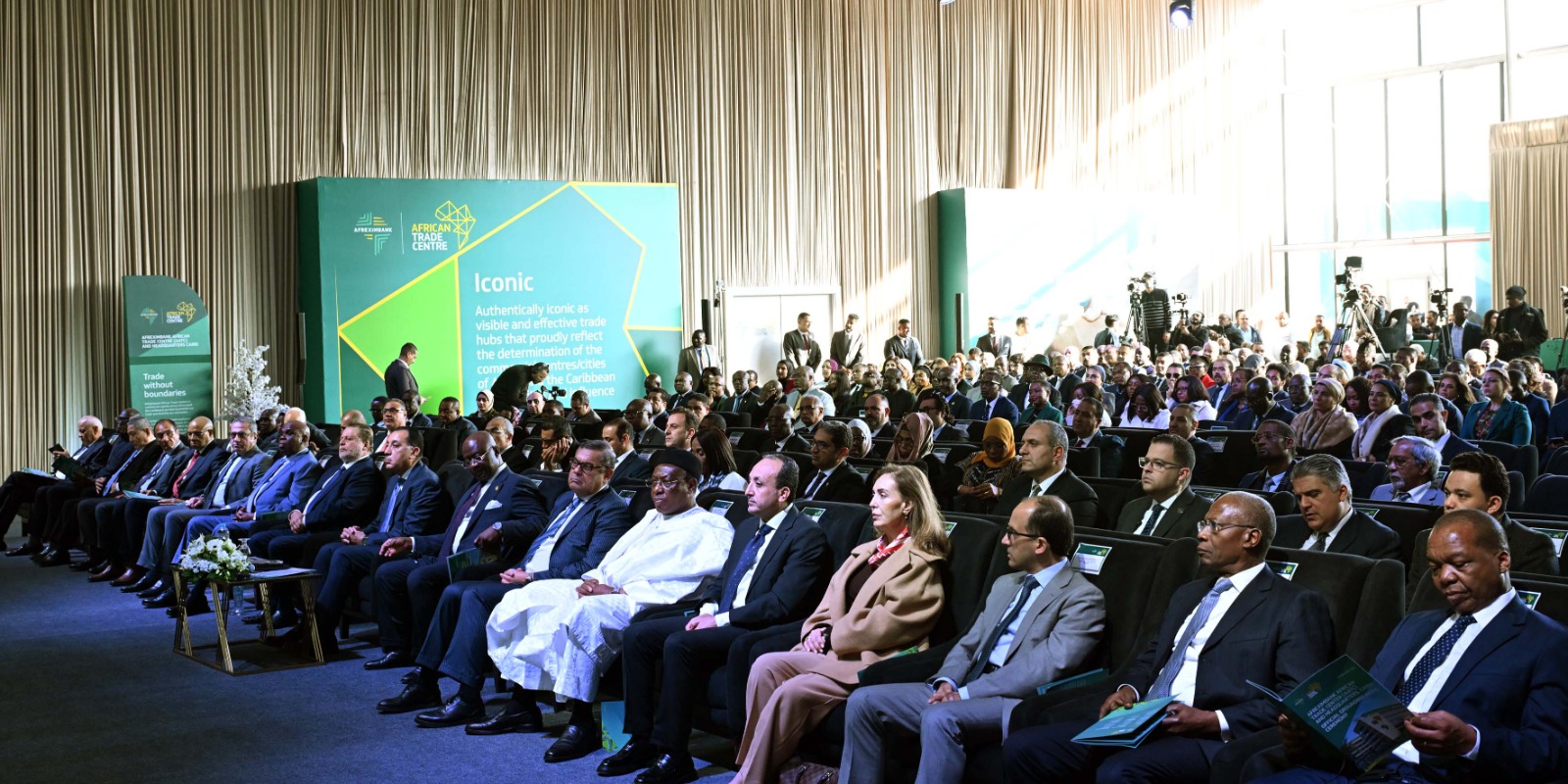 رئيس الوزراء يشارك في فعالية الإعلان عن إنشاء مركز التجارة الأفريقي .. صور 5 رئيس الوزراء يشارك في فعالية الإعلان عن إنشاء مركز التجارة الأفريقي .. صور