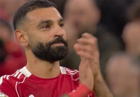 فيديو | تصرف مميز من محمد صلاح بعد انتهاء مباراة ليفربول وبرايتون فيديو | تصرف مميز من محمد صلاح بعد انتهاء مباراة ليفربول وبرايتون