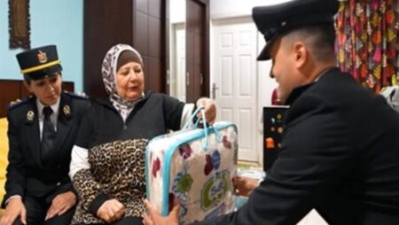 الداخلية تشارك في حملة «16 يومًا لمناهضة العنف ضد المرأة» بفعاليات إنسانية الداخلية تشارك في حملة «16 يومًا لمناهضة العنف ضد المرأة» بفعاليات إنسانية