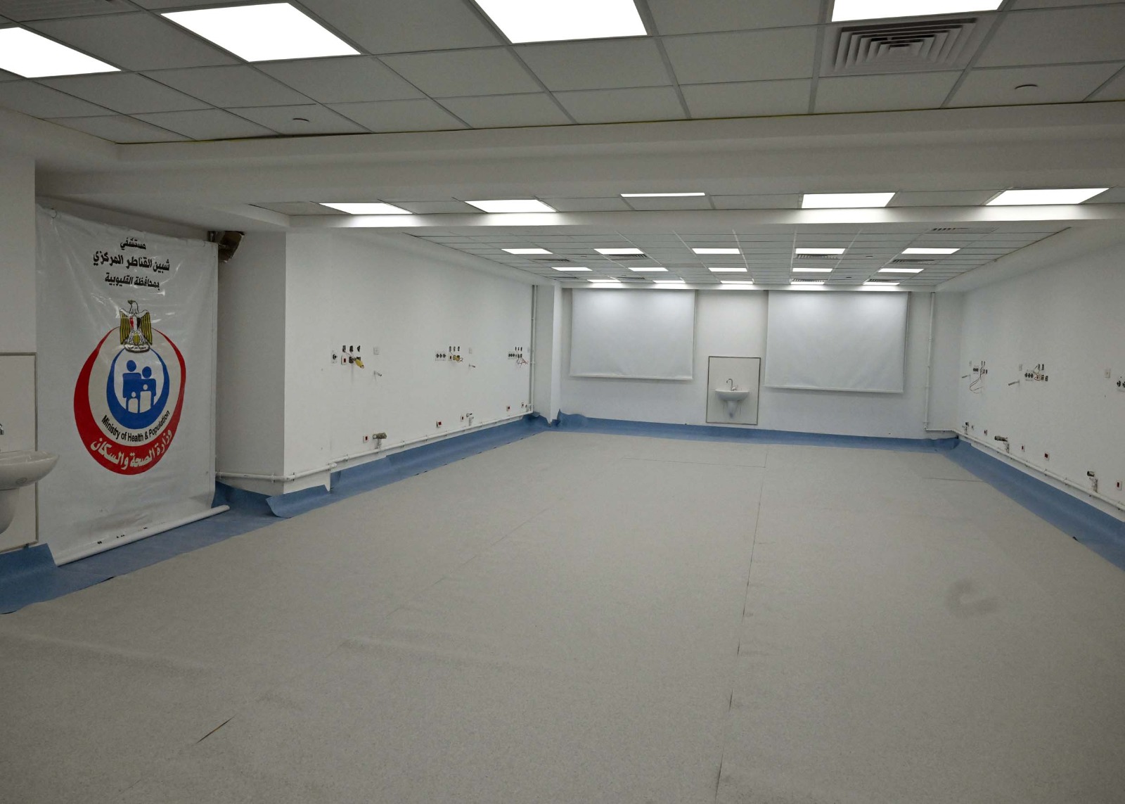 رئيس الوزراء يتفقد مشروع إنشاء مستشفى شبين القناطر المركزي.. صور 13 رئيس الوزراء يتفقد مشروع إنشاء مستشفى شبين القناطر المركزي.. صور