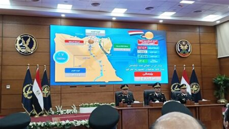 صور.. وزير الداخلية يعتمد قبول دفعة جديدة بكلية الشرطة للعام الدراسي الجديد صور.. وزير الداخلية يعتمد قبول دفعة جديدة بكلية الشرطة للعام الدراسي الجديد